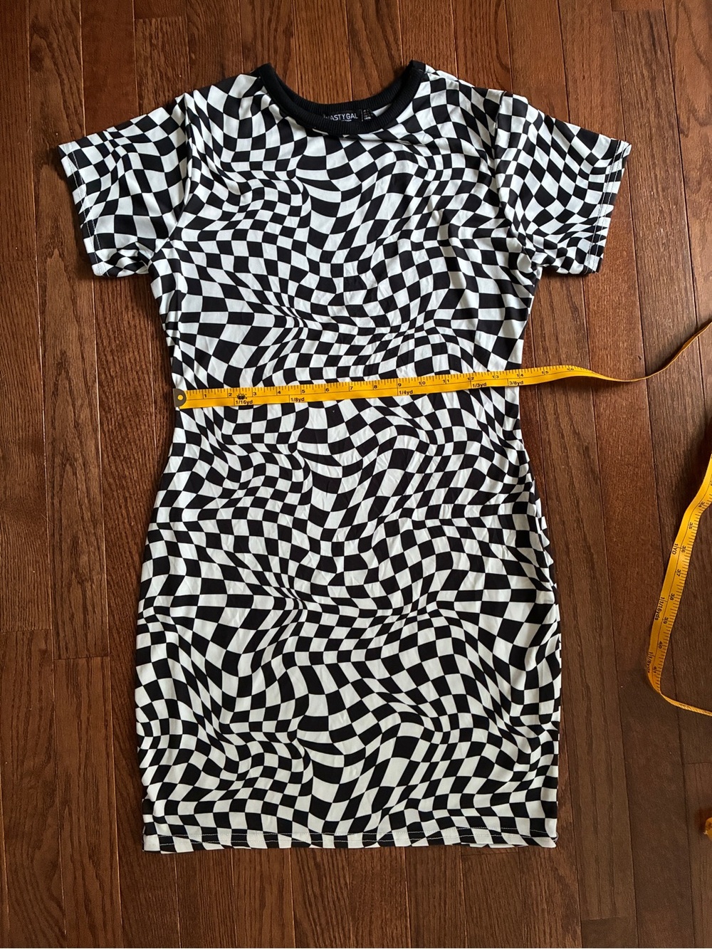 Nasty Gal Trippy Checkerboard Short Sleeve Dress - Size US 8 UK 12 - Picture 4 of 4